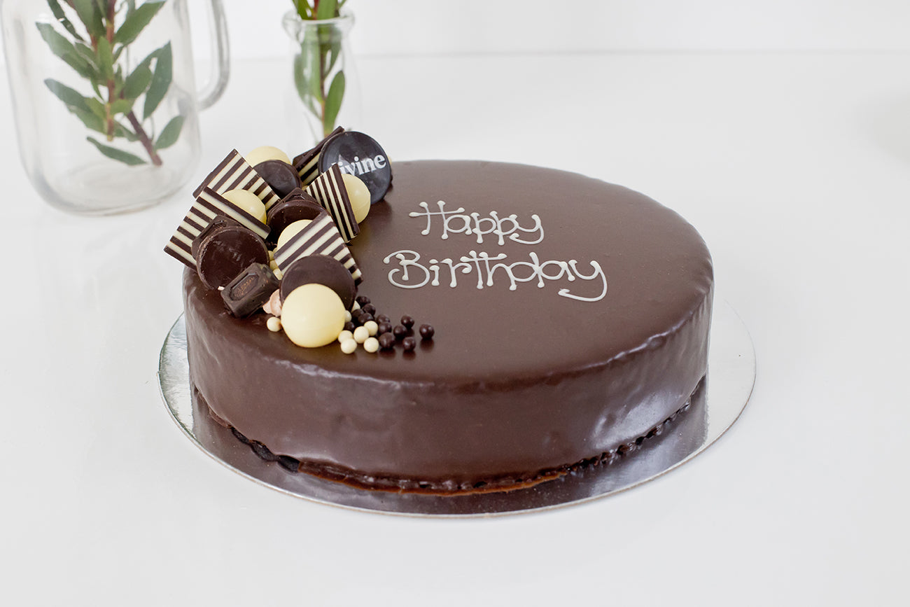 Shop Chocolate Birthday Deluxe Cake